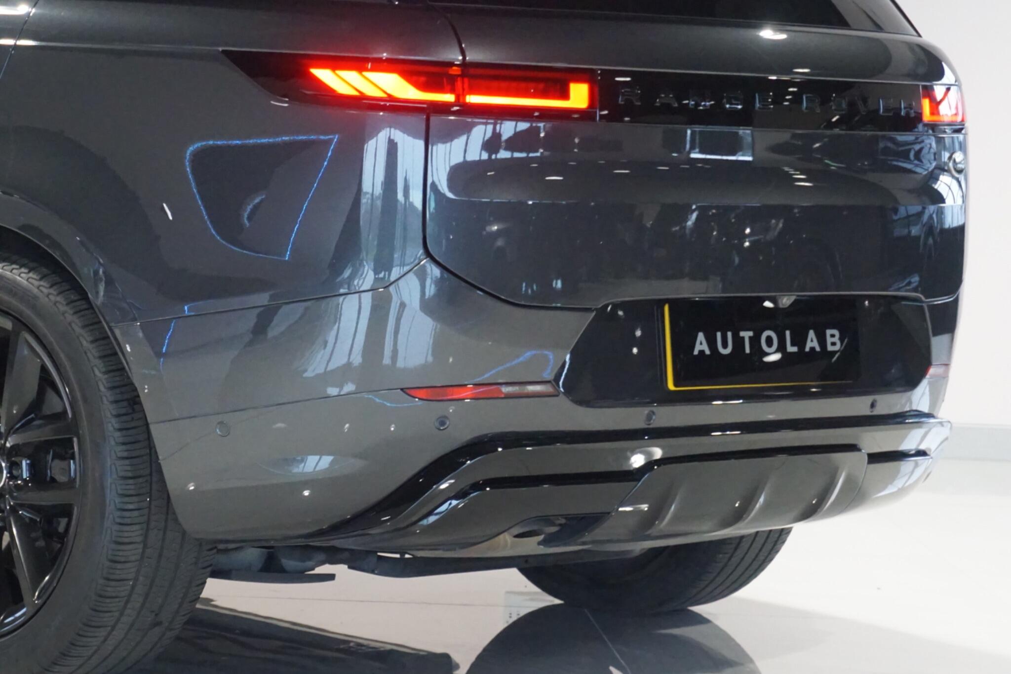 Land Rover Range Rover Sport 3.0 D300 MHEV Dynamic SE SUV 5dr Diesel Auto 4WD Euro 6 (s/s) (300 ps)